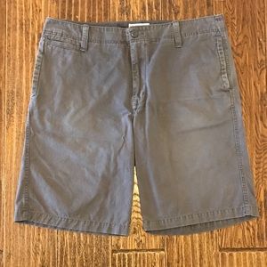 Mens Gap Grey Flat My Favorite Khaki Shorts sz 38